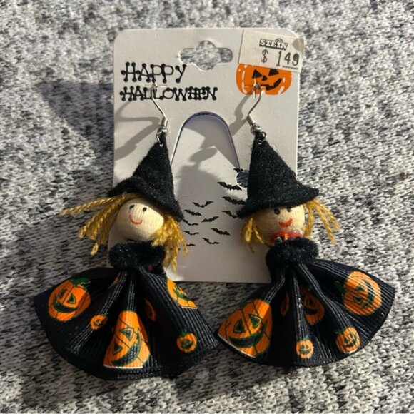 Vintage Halloween Witch Cloth Earrings EUC New Old Stock Teacher - Picture 1 of 2